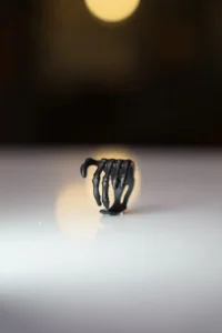 The Collection Iskelet El Adjustable Black Ring - Image 2