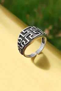 The Collection Labirent pattern Adjustable Silver Plated Ring
