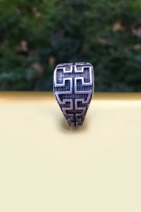 The Collection Labirent pattern Adjustable Silver Plated Ring - Image 3