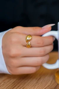 The Collection Vip Women's Minimal Modern Heart Detailed Adjustable Gold Ring - Image 2