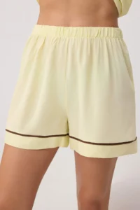 TRENDYOLMİLLA Yellow Belted Biye Detailed Viscose OF shorts Weaving Pajama Set - Image 3