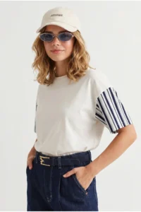 Olalook Women's White Navy Blue Back Sleeve Garnished Cotton T-Shirt - Image 2