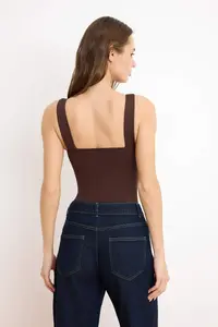 TRENDYOLMİLLA Dark Brown Fitted Back Detailed Square Neck snaps Flexible Knitting Bodysuit .D.00026 - Image 4