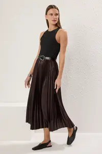 TRENDYOLMİLLA Brown*001 Plain flared pleated Maxi Skirt - Image 2