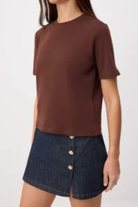 TRENDYOLMİLLA Brown Get Cotton Tough Fabric Crew Neck Short Sleeve Regular Cut Knitting T-Shirt - Image 3