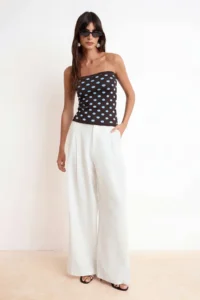 TRENDYOLMİLLA Brown Strapless Polka Dot Knitwear Blouse - Image 3