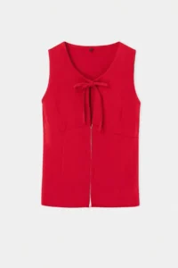 TRENDYOLMİLLA Red Fitted Keyhole Collar Sleeveless interlock Knitting Blouse - Image 5
