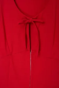 TRENDYOLMİLLA Red Fitted Keyhole Collar Sleeveless interlock Knitting Blouse - Image 7