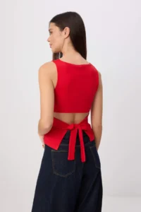 TRENDYOLMİLLA Red Plain Fitted Boat Neck Sleeveless Binding Detailed Premium Soft Knitting Blouse - Image 4