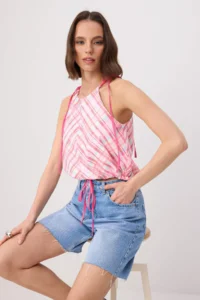 TRENDYOLMİLLA Pink Geometric pattern Ruffle Detailed Weaving Blouse - Image 2