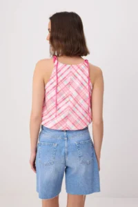 TRENDYOLMİLLA Pink Geometric pattern Ruffle Detailed Weaving Blouse - Image 4