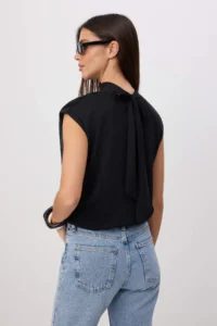 TRENDYOLMİLLA Black Regular/Normal Pattern Dog collar Sleeveless Shirred Tulle Knitting Blouse - Image 4