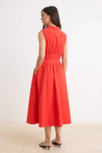TRENDYOLMİLLA Red Belted Poplin Shirt Collar Midi Weaving Dress - Image 4