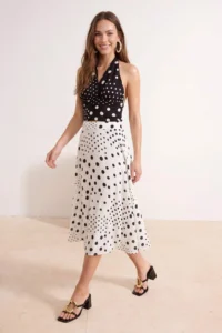 TRENDYOLMİLLA WHITE Black Polka Dot Midi flared Viscose Skirt