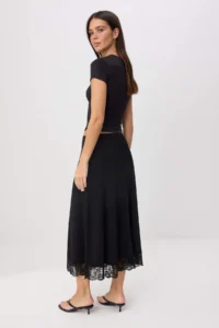 TRENDYOLMİLLA Black A-Pattern/Life Form Lace Detailed Midi Flexible Knitting Skirt - Image 4