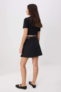 TRENDYOLMİLLA Black Arched Inside OF shorts pleated Mini Skirt - Image 4