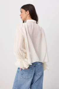 TRENDYOLMİLLA WHITE Transparan Kolu with flywheel Shirt - Image 4
