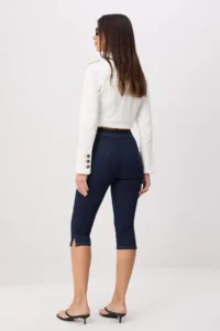 TRENDYOLMİLLA DARK BLUE High Waist Capri jeans - Image 4