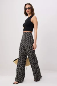 TRENDYOLMİLLA Black Patterned Viscose Rahat Cut Elastic Waist Wide Leg Pants - Image 2