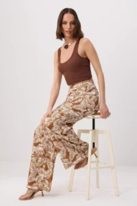 TRENDYOLMİLLA Brown-Multicolored Patterned Viscose Rahat Cut Elastic Waist Wide Leg Pants - Image 2
