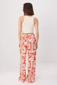 TRENDYOLMİLLA Red-Multicolored Patterned Viscose Rahat Cut Elastic Waist Wide Leg Pants - Image 4