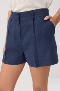 TRENDYOLMİLLA Navy Blue 100% Linen Shorts & Bermuda - Image 3