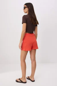 TRENDYOLMİLLA Pomegranate Blossom Plain High Waist Pipe Both Short Knitwear look Knitting Shorts & Bermuda - Image 4