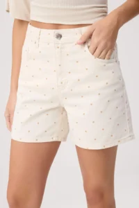 TRENDYOLMİLLA Beige Puantiye Patterned City Size DENIM Shorts - Image 3