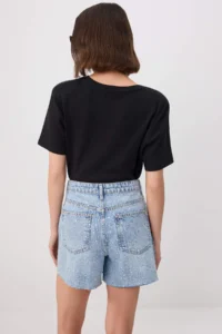 TRENDYOLMİLLA Mavi Stone Detailed City Size DENIM Shorts - Image 4