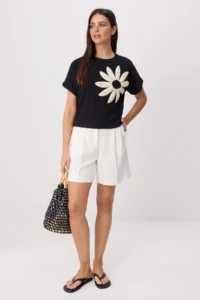 TRENDYOLMİLLA Black Floral Regular/Normal Pattern Short Sleeve Tok 100% Cotton Knitting T-Shirt - Image 2