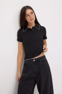 TRENDYOLMİLLA Black Plain Fitted Polo Shirt Collar Standard Sleeve Short LONG Cotton Flexible Knitting T-Shirt - Image 2