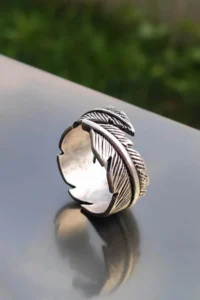 The Collection Adjustable Black-silver Unisex Ring Set with Feather Leaf Figure - Image 4