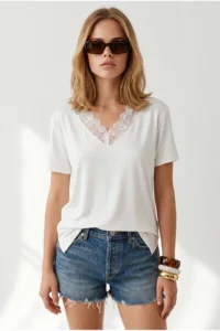 Olalook Women's Ecru Collar Lace Side Slit Flowy Blouse - Image 4