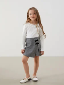 LCW Kids Ecru Crew Neck Basic Girls' T-Shirt - Image 2