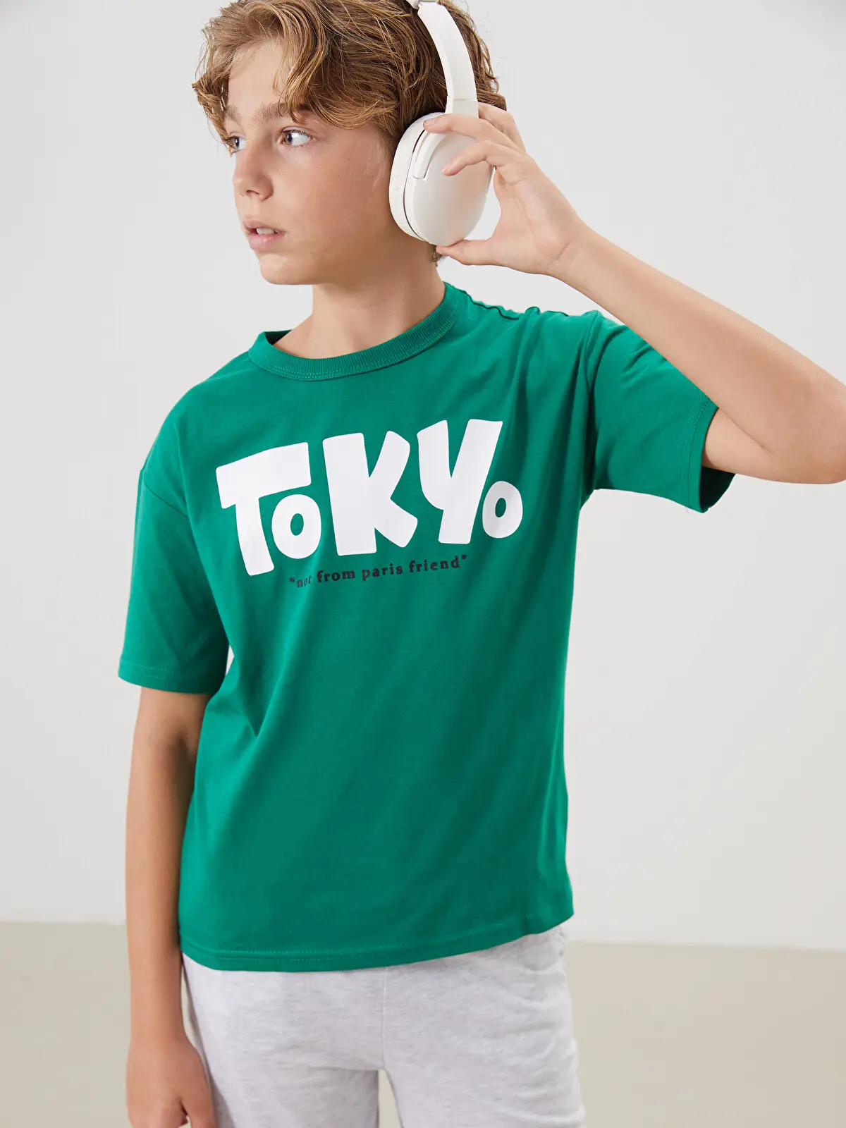 S5BQ51Z4-HQH_1 LCW Kids Green Crew Neck Tokyo Printed Boys' T-Shirt - Image 1