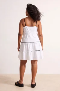 Trendyol Curve WHITE Lined Thin Sleeveless Bias Detailed Knitting Plus Size Dress - Image 3