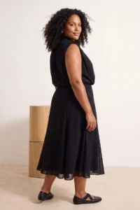 Trendyol Curve Black Puantiye Flok Patterned Knitting Plus Size Skirt - Image 3