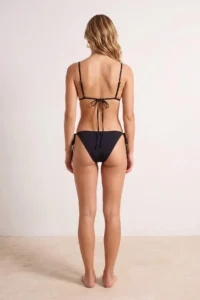 TRENDYOLMİLLA Black Triangle Covered Accessory Detailed Regular Waist High Leg Bikini Set - Image 4