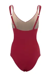 TRENDYOLMİLLA Burgundy Triangle Covered Ruffle Detailed Chlora&Water Resistant LONG Lasting LYCRA®XTRA LIFE Swimsuit - Image 5