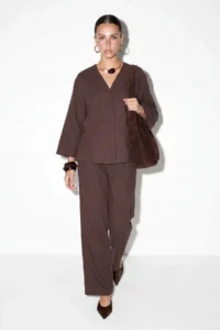 Drop by TrendyolMilla Brown V-neck with pocket Tek buttoned Top Elastic Waist with pocket Pantolonlu Set