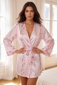 TRENDYOLMİLLA Multicolored Plain Satin Weaving Pajama Set - Image 2