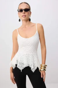TRENDYOLMİLLA WHITE Asymmetric Detailed Lace Knitting Party Blouse