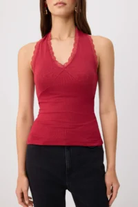 TRENDYOLMİLLA Red Fitted Barbell Neck Lace Detailed Soft Knitting Tank Top - Image 3