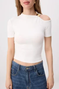 TRENDYOLMİLLA Ecru Fitted Asymmetric Collar Accessory Detailed Soft Knitting Tank Top - Image 3