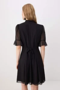 TRENDYOLMİLLA Black Siphon Lined Mini Weaving Dress - Image 4