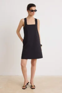 TRENDYOLMİLLA Black Square Neck Thick Sleeveless Short Weaving Dress