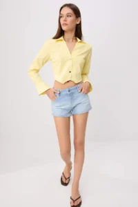 TRENDYOLMİLLA Yellow-Multicolored Striped Mini Checkered Fitted Crop Shirt - Image 2