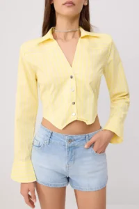 TRENDYOLMİLLA Yellow-Multicolored Striped Mini Checkered Fitted Crop Shirt - Image 3