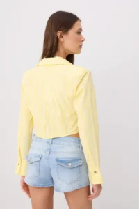 TRENDYOLMİLLA Yellow-Multicolored Striped Mini Checkered Fitted Crop Shirt - Image 4