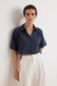 TRENDYOLMİLLA NAVY BLUE Stitching Detailed Crop Modal Shirt - Image 2